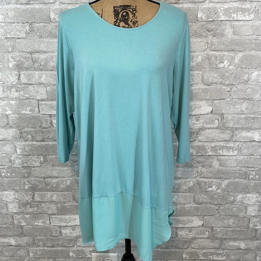 Vince Camuto Scoop-neck  Tee with Chiffon Hem